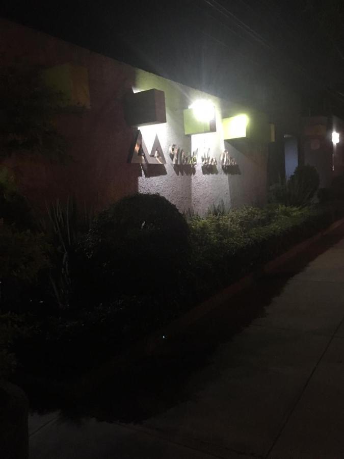 Motel Los Altos Tlaquepaque Extérieur photo